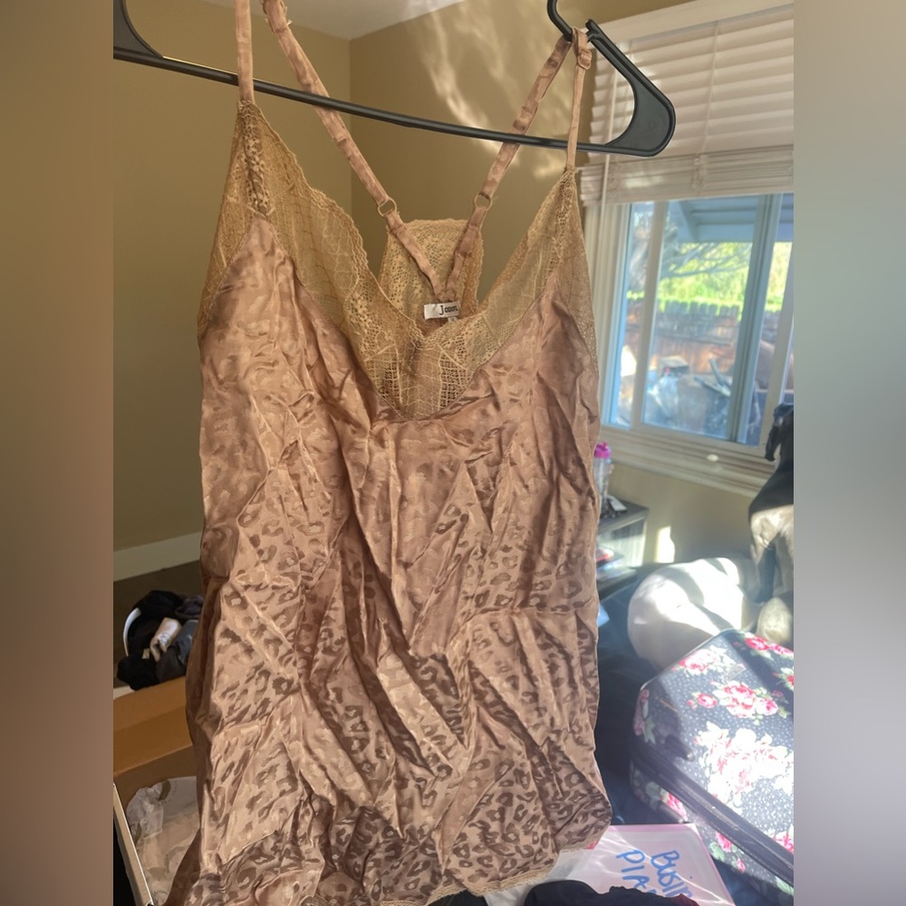 Beige silk leopard tank